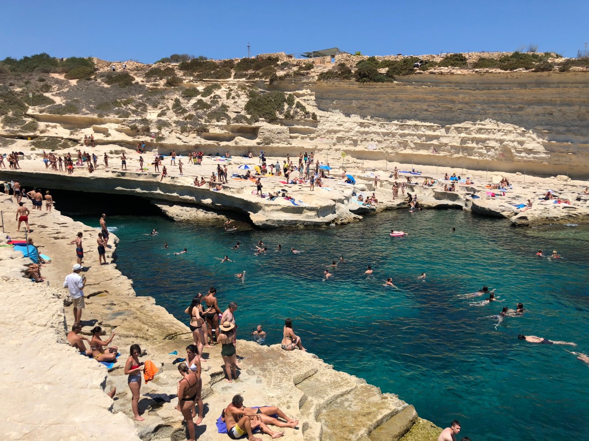 9E210B97-7BAB-4CCB-9422-E95106408D9C