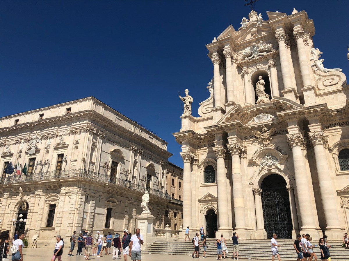 3C6CA4C6-71AB-457C-A735-788B091FB8F5