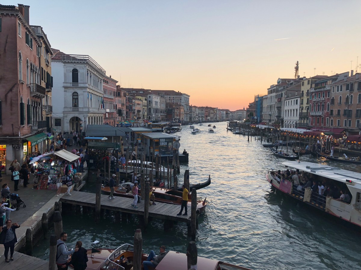 0779D245-4345-4BA4-9D08-B2CC8C6E434C